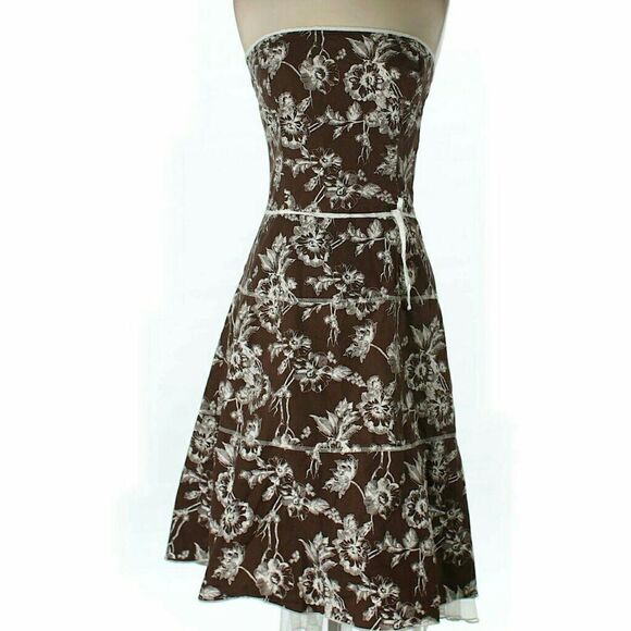 Speechless Dresses & Skirts - Strapless Wall Flower Dress